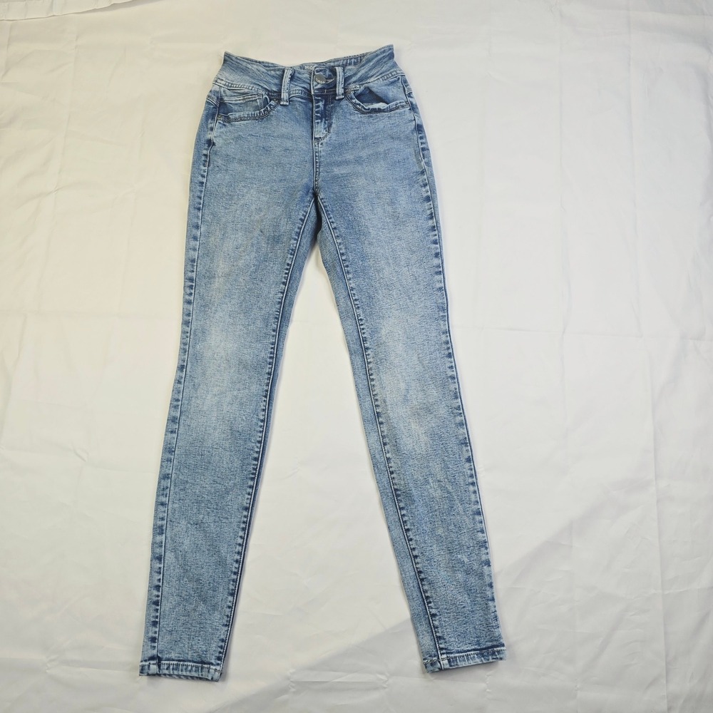 No Boundaries Womens Mid Rise Skinny Jeans Size 3 Light Blue Acid Wash Denim H56